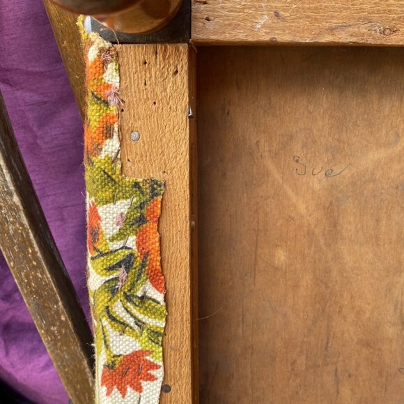 89-(VHD) Vintage. Home Decor. 1963 Handcrafted.Floral. Footstool. - Picture 11 of 15